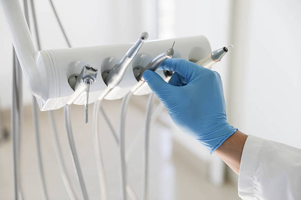 Professional Dental Crowns And Bridges technician working in Mansfield, OH